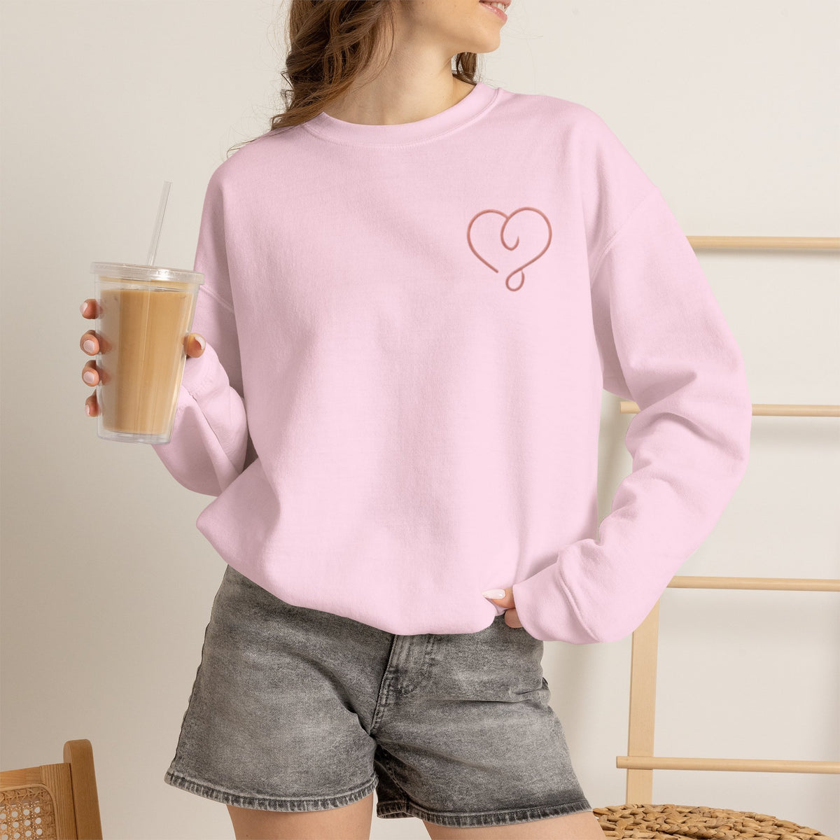 Women's Heart & Amore Valenti & Co. Crewneck Sweatshirt