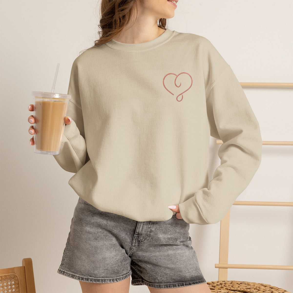 Women's Heart & Amore Valenti & Co. Crewneck Sweatshirt