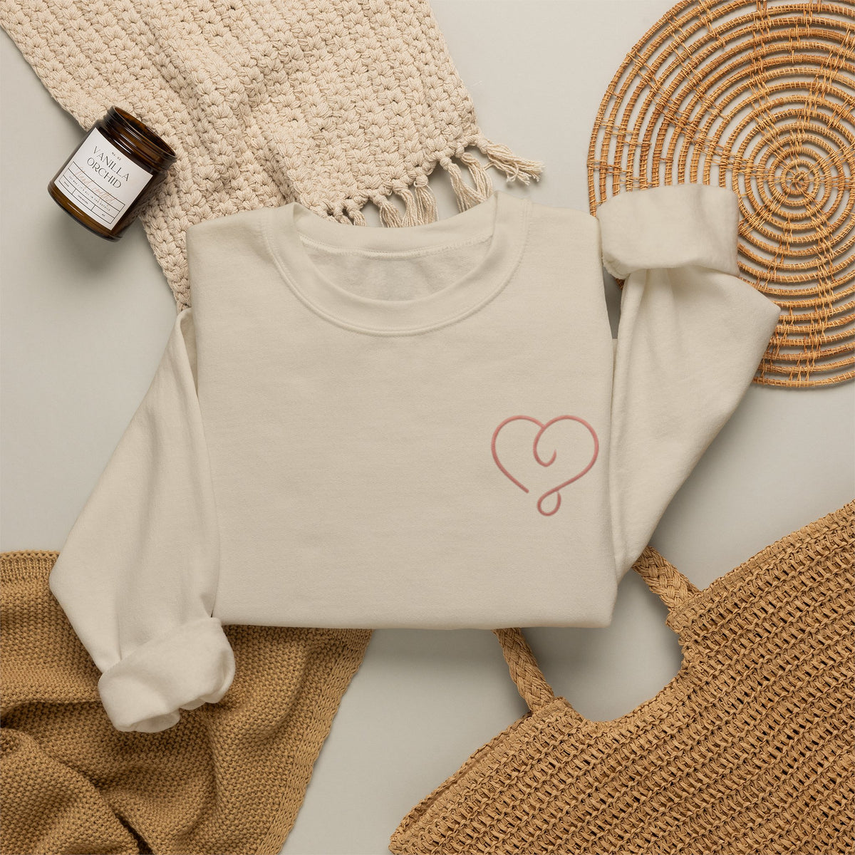 Women's Heart & Amore Valenti & Co. Crewneck Sweatshirt